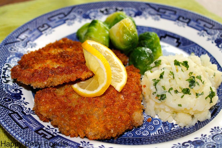 Schweineschnitzel - Fried Pork Cutlets