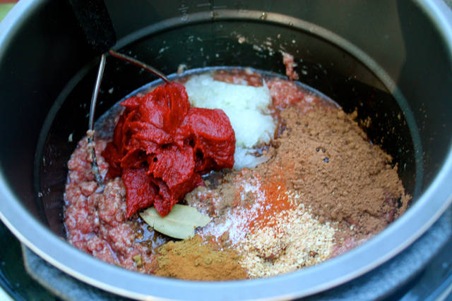 Pressure Cooker Cincinnati Style Chili is delicious and simple to make. Warm up with this cozy, copy cat style meal in just a few minutes.