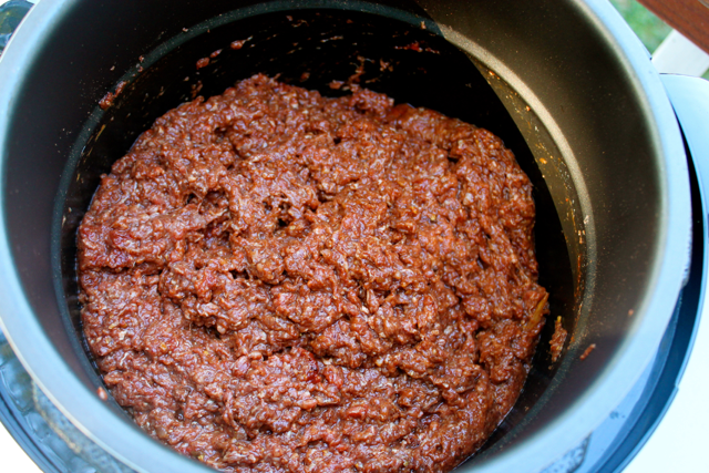 Pressure Cooker Cincinnati Style Chili is delicious and simple to make. Warm up with this cozy, copy cat style meal in just a few minutes.