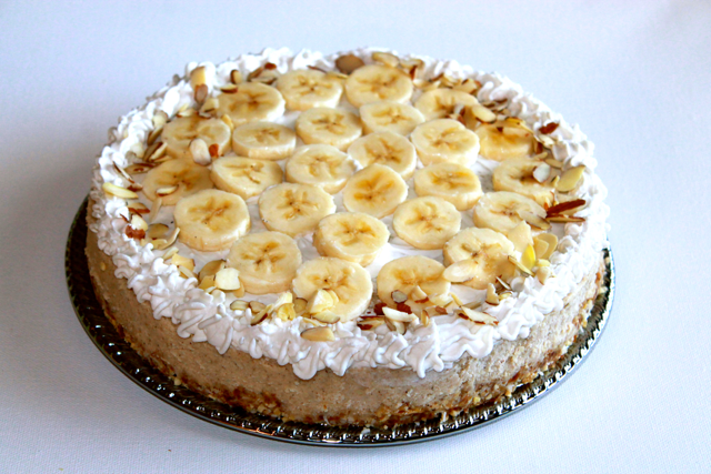 Vegan Banana Cream Pie is beautiful and nutritious. You'll love the silky smooth texture. The no cook method for this recipe is super easy.