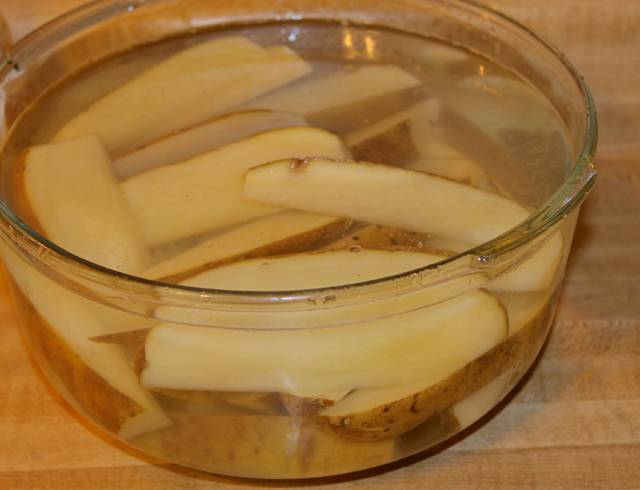 soak starch out of potatoes