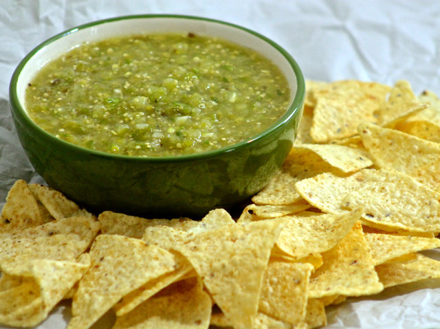 roasted tomatillo salsa