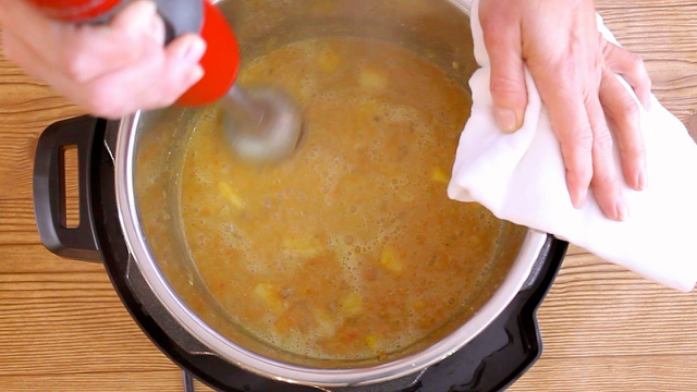 Pressure Cooker Mulligatawny Soup will embrace you with it's warm tones and lovely layered spices. Make this for a wonderfully cozy dinner!